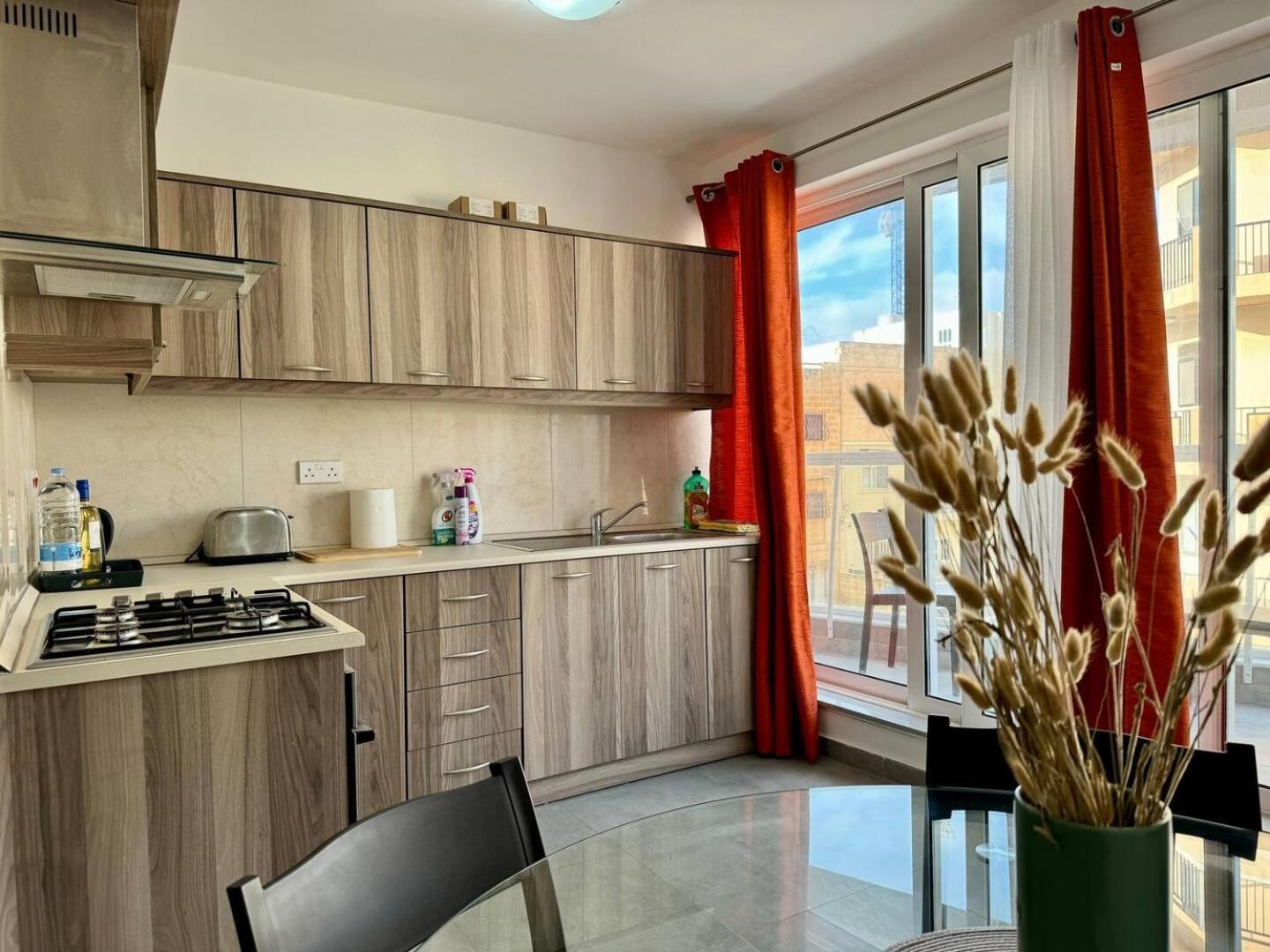 Mive-Delux Three Bedroom Apartment In Marsaskala Exterior foto